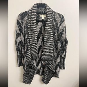 Women’s Waterfall chevron black and white cardigan sweater - Small